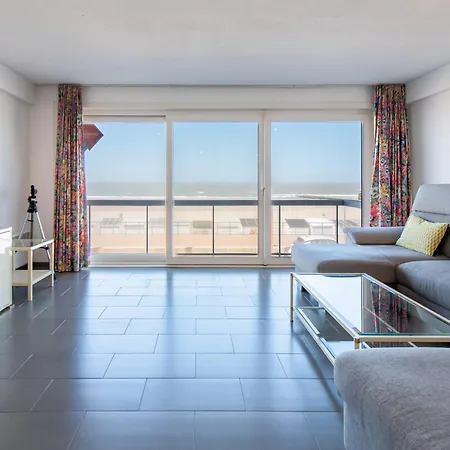 In Belgium With Stunning Sea View Lägenhet