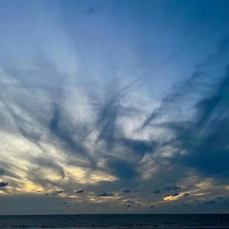 In Belgium With Stunning Sea View Appartement *